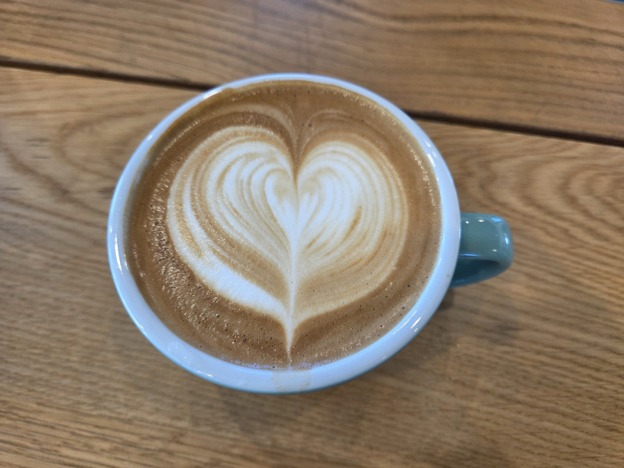 4eb408d86a920d078f1a70fb5955c7d2_1758586